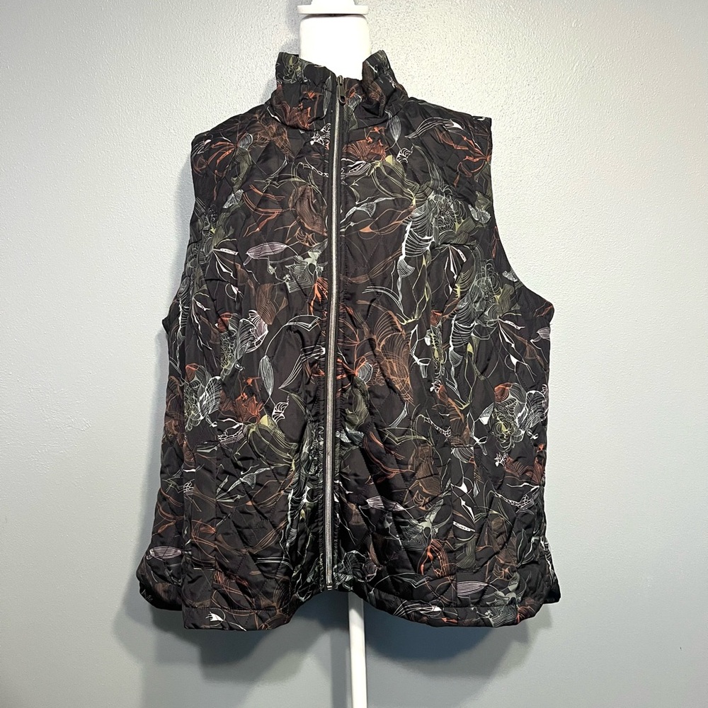 Christopher and Banks Vest